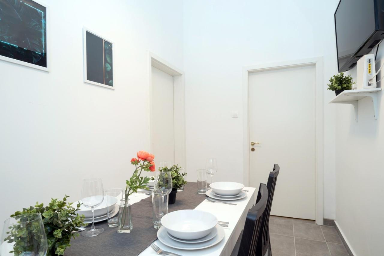 Apartment Stylish New With View On New York Palace