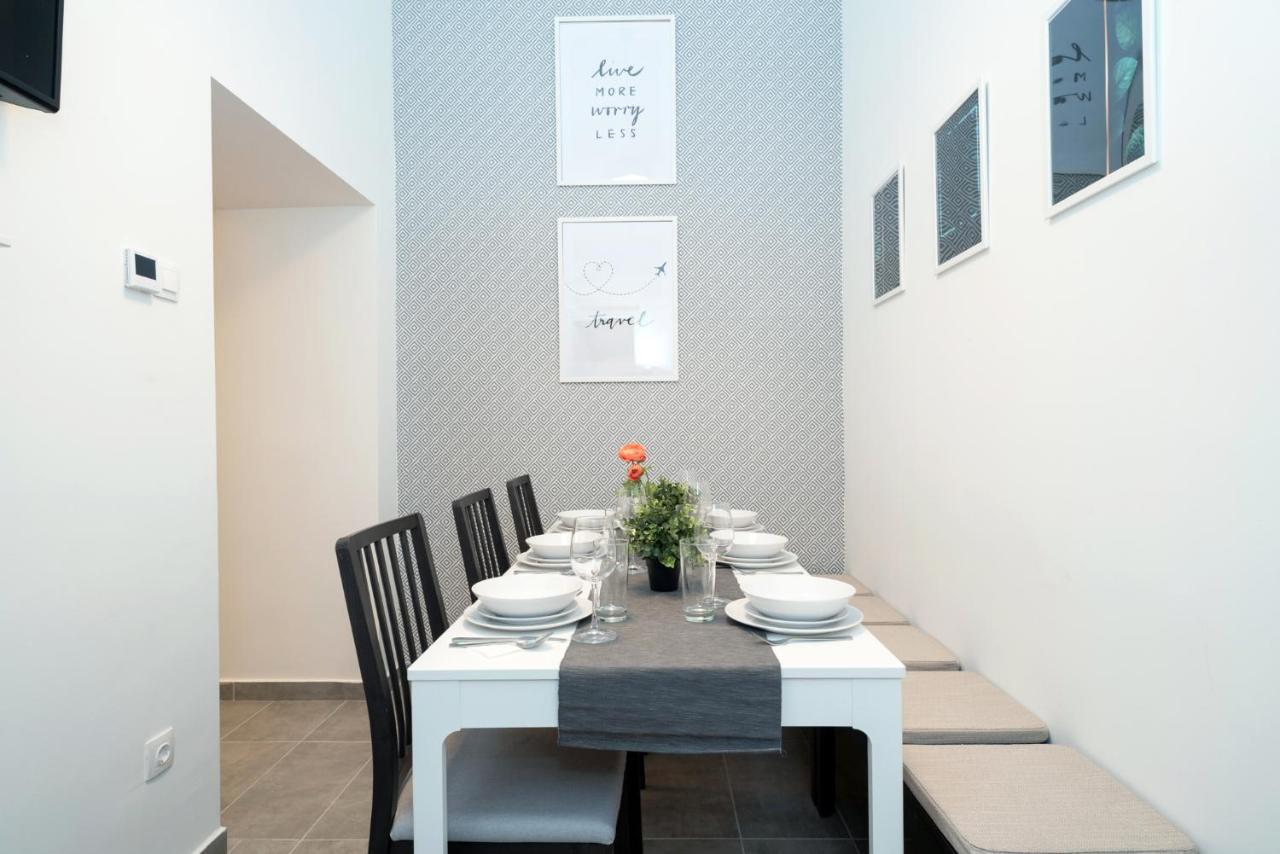 Stylish New With View On New York Palace Apartman *