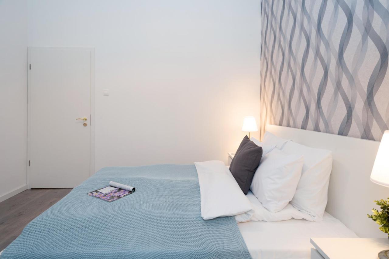 Stylish New With View On New York Palace דירה